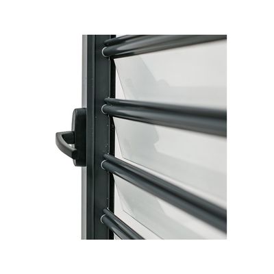 1.4mm πάχος προφίλ Σπιτικά κτίρια Προσαρμοσμένο χρώμα Αλουμίνιο γυαλί Λουβέρες