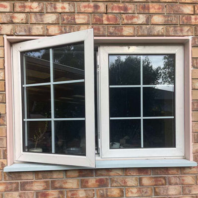 Επενεργοποιημένο γυαλί Upvc/Pvc με διακοσμητικές σχάρες και λειτουργία ανθεκτικότητας στον άνεμο