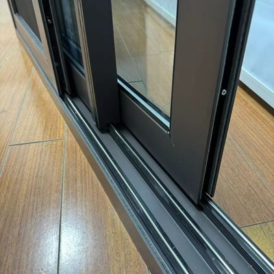 Ενεργειακή εξοικονόμηση Αλεξάνθρακα υδρατμών διακινούμενο παράθυρο με προστατευτικά στρώματα και σχεδιασμό πλέγματος