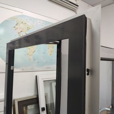 Βίλα Sun Room Αλουμινίου Γαλλικό παράθυρο με σπασμένη γέφυρα σφραγίδα και θερμομόνωση