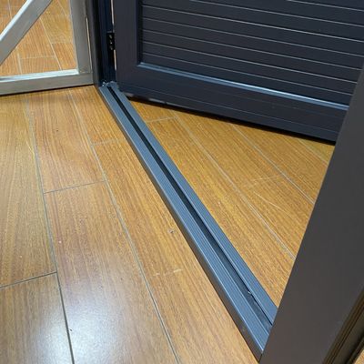 Σύγχρονο Στυλ Σχεδιασμού Γκρίζα Πλάκα Αλουμινίου Μοναδική Πύλη για Πύλες Casement